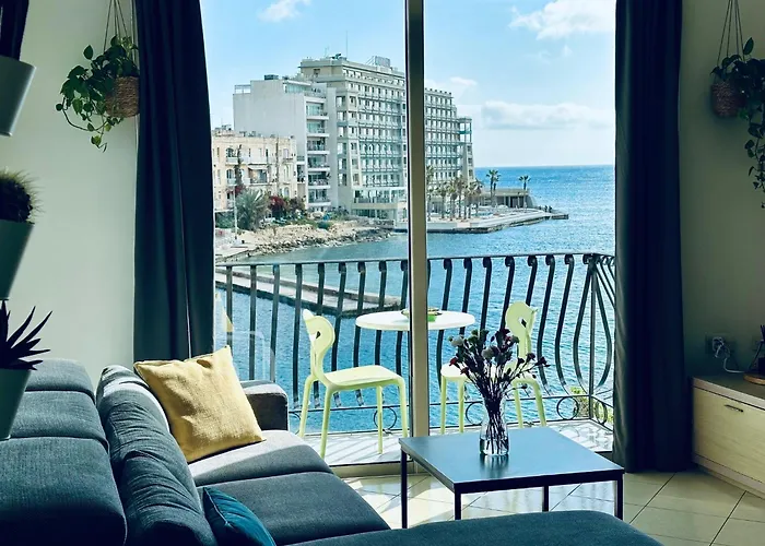 アパート Morina Court *